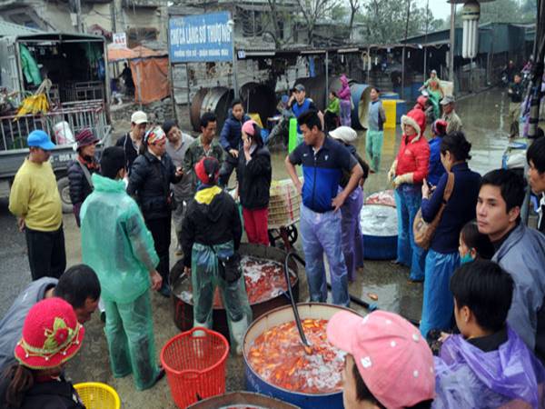 Chợ cá Yên Sở - Điểm đến mua sắm đầy thú vị và đa dạng ở Hà Nội